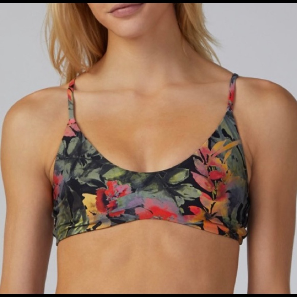 BOYS + ARROWS ROXANNE DON’T SKIP TRIP BIKINI TOP